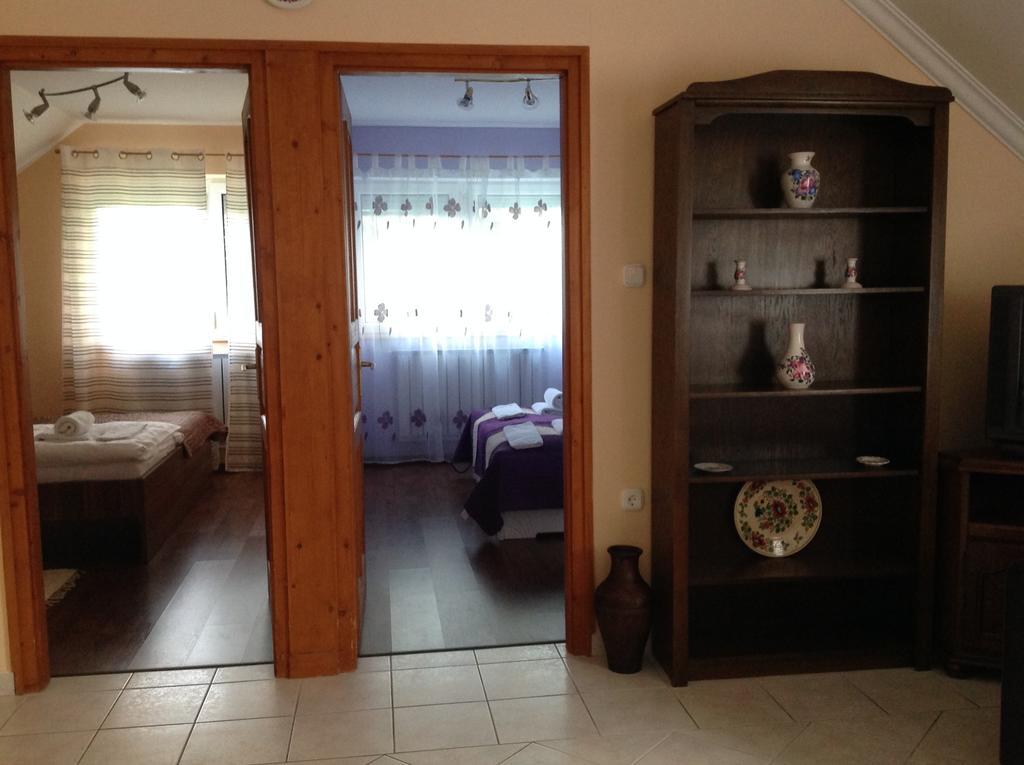 Attila Apartmanház Heviz Quarto foto