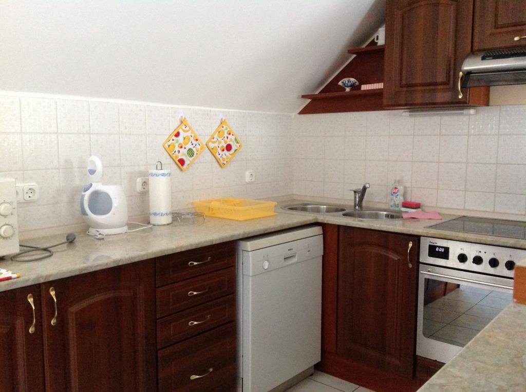 Attila Apartmanház Heviz Quarto foto