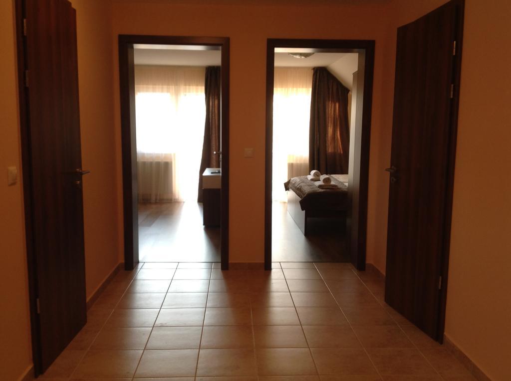 Attila Apartmanház Heviz Quarto foto