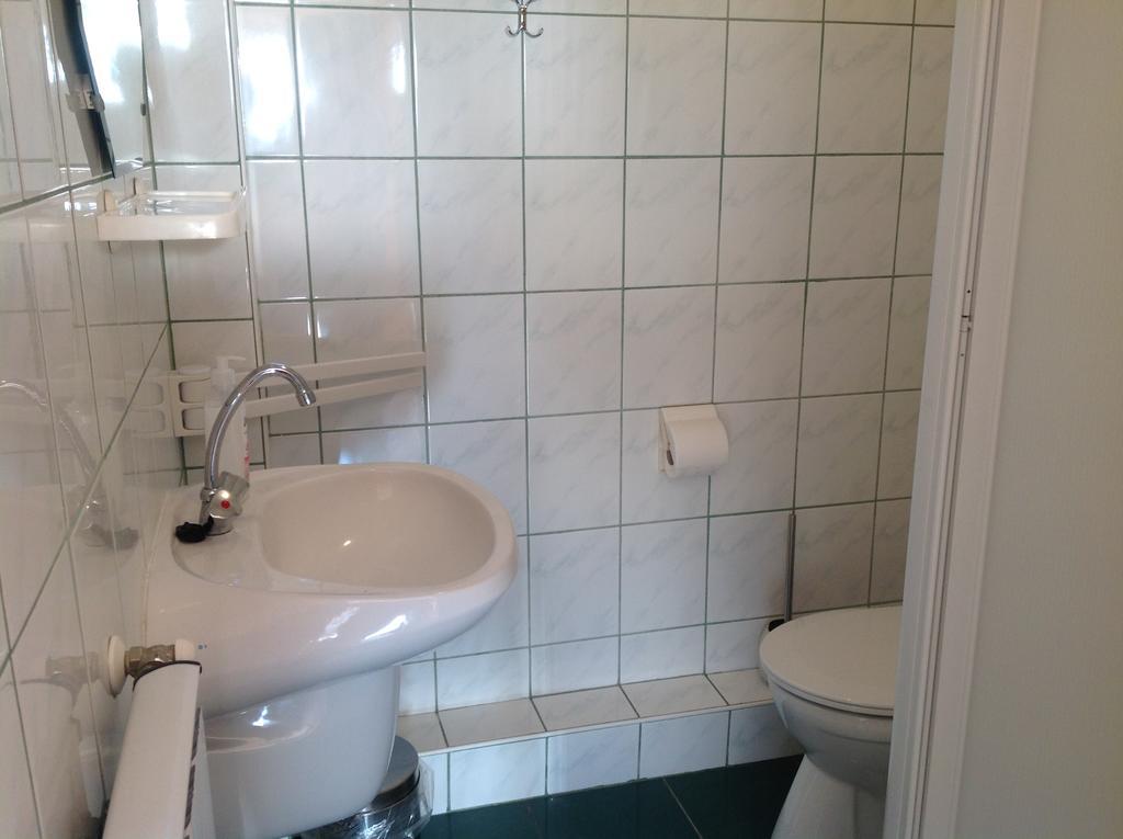 Attila Apartmanház Heviz Exterior foto